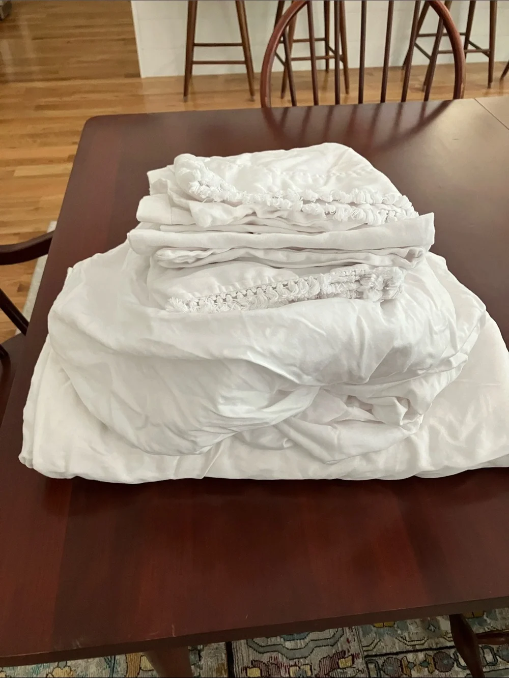 Lucky Brand Full Sheet set with 2 matching pillows